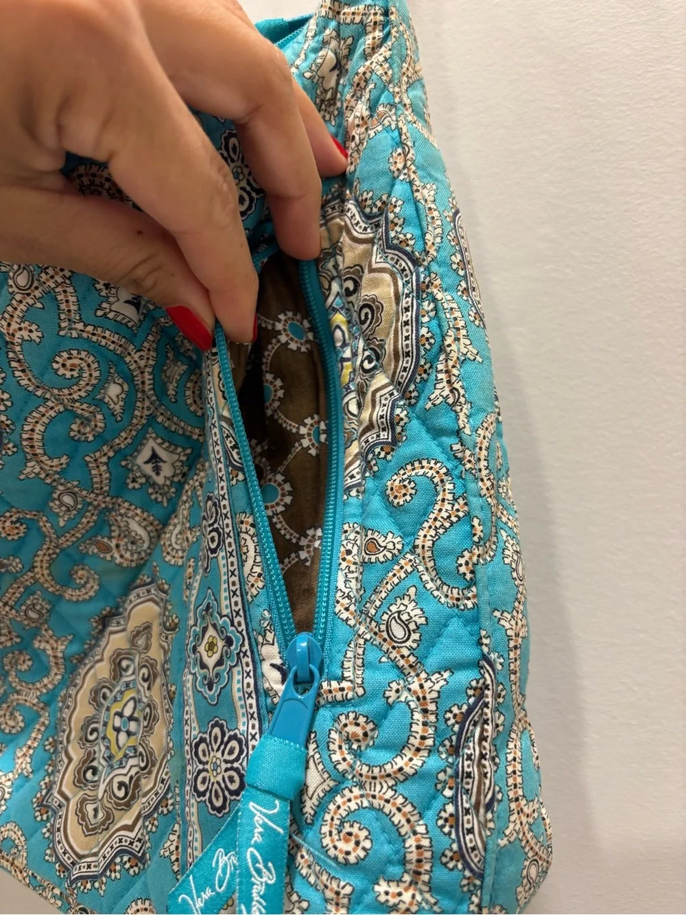 Vera Bradley Turquoise Paisley Quilted Hobo Shoulder Bag Adjustable Strap
